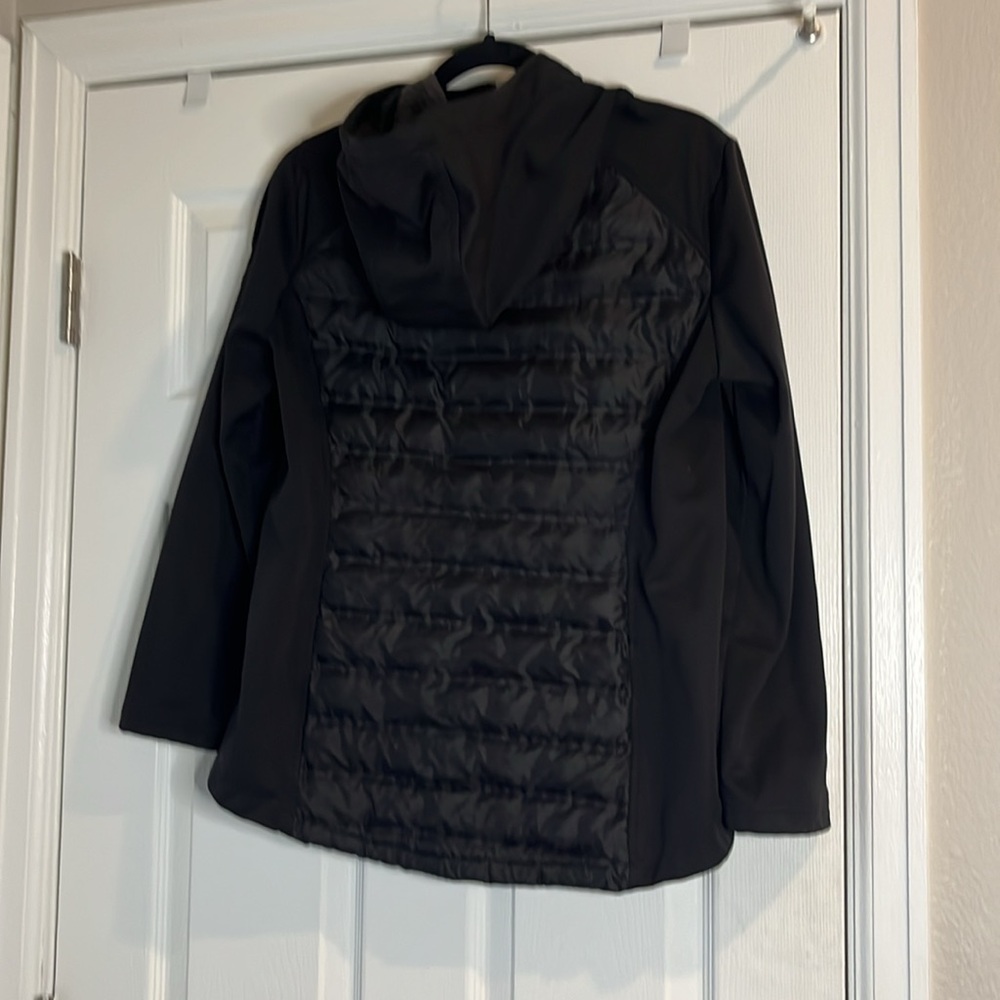 Black Gerry Jacket. Size medium. Great for layering! - Picture 2 of 5